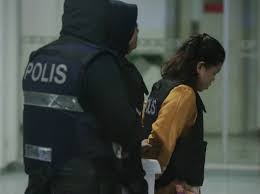 Rekaman kamera pengawas cctv menunjukkan. Berita Harian On Twitter Anggota Polis Membawa Siti Aisyah Ke Mahkamah Tinggi Shah Alam Bagi Perbicaraan Kes Pembunuhan Kim Jong Nam Foto Nstp Kimjongnam Https T Co C8pkrzbedm