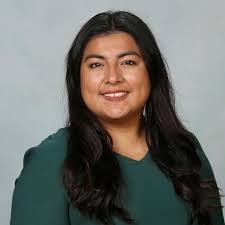 Kendra Bacon's Instagram, Twitter & Facebook