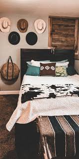 Western decor & furniture western decor is all about spunk and spirit, bringing together the desert beauty of the southwest with rugged cowboy charm and rustic good looks. Western Bedroom Western Bedroom Decor Western Rooms Room Ideas Bedroom
