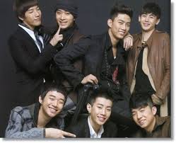 The group originally consisted in seven members, but in september 2009 the former leader jaebeom, due an internet controversy, had to resign from the group. 2pm ê¹€ë¯¼í˜œ Kpop