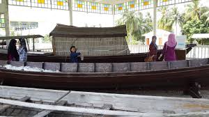 The sultan abu bakar museum (malay: Muzium Sultan Abu Bakar Blogalzahri