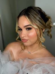 bit.ly/4gsmzbw Move over, hot chocolate and egg nog — it seems steamed-up  Dr Pepper is the new cold weather beverage of choice. 😅