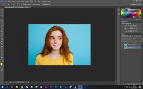 Kami mencontohkan dengan merubah foto dengan background biru, tinggal pilih warna biru yang sesuai, atau anda bisa memilih langsung pada kotak warna. Cara Ganti Background Foto Di Photoshop Teknodaim Com