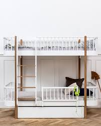 Alcuni produttori includono anelli per ginnastica, una barra orizzontale e altri dispositivi per lo sport. Oliver Furniture Letto A Castello In Legno Linea Wood Quercia Scala Frontale 90x200 Cm Struttura Modulare E Trasformabile Unisex Bambini