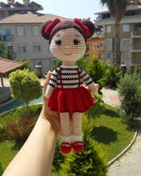 Orgu Oyuncak Sirin Bebek Tarifi Amigurumicrochet Orgu Oyuncak Sirin Bebek Tarifi Baby Knitting Patterns Oyuncak Bebek Saci Orme Bebekler