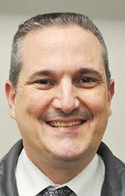 Casteel stepping down as county administrator