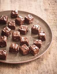Rochers Choco Noisettes Pour 6 Personnes Recettes Elle A Table Recette Alimentation Recette Recette Chocolat