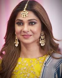 Bepannaah Bepanah Jenniferwinget Zoya Bepannaah Jenshad Adiya Jens Jennifer Winget Jennifer Winget Beyhadh Gold Jewelry Fashion
