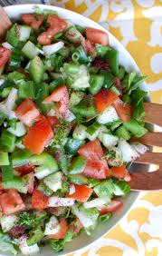 Easy Lebanese Salad Also Known As Lebanese Salata Is A Salad Mixing Chopped Tomatoes Bell Pepper Onion Lebanese Salad Green Pepper Recipes Stuffed Peppers