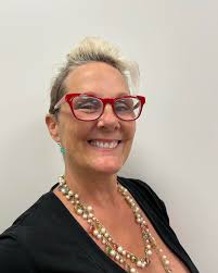 We had a terrific summer party celebrating NOON TOASTMASTERS! Table Topics  run by Sam Hall our New President was a great way to spend the day. Thank  you past President Victoria for