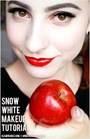 Stargazer liquid foundation in white is used by professional makeup artists and gives a sheer white coverage that's somewhere in between full white and just pale skin. Snow White Halloween Makeup Tutorial Simple To Re Create And Easy To Remove With Facial Wipes Glamorable