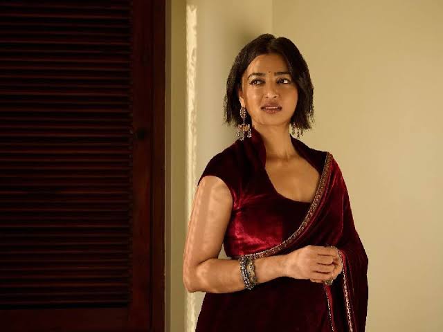 Amma, More Padding": Radhika Apte on a set demand