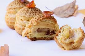 Gourmande Ils Disent Choux Pommes Facon Tatin Et Creme Caramel Au Beurre Sale Recettes De Cuisine Beignet Aux Pommes Alimentation
