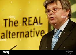 David howarth hi-res stock photography and images