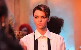We consider any batwoman episode aired within the past two weeks & a month for season finales spoilers, including other arrowverse shows. Ruby Rose Quits Batwoman After 1 Season Who Will Replace Ruby Rose On Batwoman