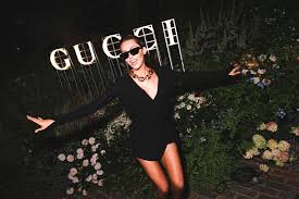 Miley Cyrus Hosts Starry Gucci Party, With Performance of 'Flowers'
