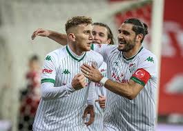 A youth product of bursaspor, burak signed his first professional contract on 26 march 2018. E4xcth9eccngrm
