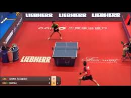 Une table de ping pong présente des lignes de fond et lignes latérales blanches de 2 cm et une nous vous recommandons d'opter pour une table disposant d'un encadrement aux coins arrondis le prix peut dépasser les 600 euros pour les tables de ping pong haut de gamme et les modèles. Incroyable Echange Au Top 16 Europeen 2018 Youtube