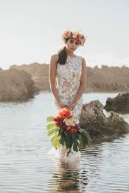 Exotic tropical flower arrangements ready for display right out of the box. Tropical Boho Wedding Photoshoot In Hawaii Romantic Hawaiian Wedding