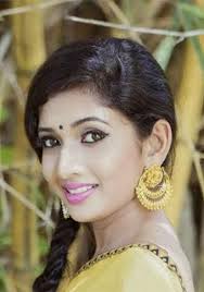 Vicky: <b>Hope, hustle and a haunted house</b> Movie Review: Hope, hustle  and a haunted house