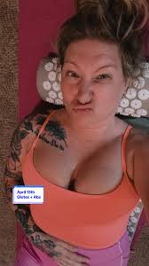 After a cold/sinus/allergy issues took me away from lifting; your girl is B  A C K!! 🍑🔥 #BodiOnDemand #FitishChick #Glutes #Abs #ItsAVibe