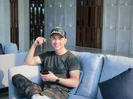 Nước mắt của gà trống) là một bộ phim truyền hình được thực hiện bởi trung tâm sản xuất phim truyền hình việt nam, đài truyền hình việt nam do nsưt nguyễn danh dũng làm đạo diễn. Chuyá»‡n It Biáº¿t Ngoai Ä'á»i Cá»§a DÅ©ng Vá» Nha Ä'i Con Vietnamnet
