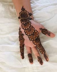 Top 100 Simple Mehndi Designs Easy Peasy Yet Beautiful Wedbook Its specially made for eid 2017 mehndi designs, diwali 2017 mehndi designs, bridal mehndi designs, and all party mehndi designs… we always try to make latest mehndi designs and new mehndi designs and simple.