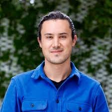 Max Shinn's Instagram, Twitter & Facebook