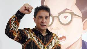 1.dirjen kebudayaan kemendikbud hilmar farid mengaku salah atas tidak tercantumnya kh hasyim asyari di kamus sejarah indonesia. Hilmar Farid Sebut Kementerian Kebudayaan Dibutuhkan Nasional Tempo Co