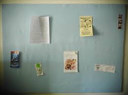 You've probably seen the adorable take on pablo picasso's fleurs et mains you can do with kids. How To Make A Personalized Home Bulletin Board For Cheap Macgyverisms Wonderhowto