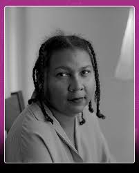 Looking at the Work of Black Women Writers Focus: Gwendolyn Brooks  Gwendolyn Brooks ((born June 7, 1917, Topeka, Kansas—died December 3, 2000,  Chicago, Illinois) was an American poet and teacher. She was