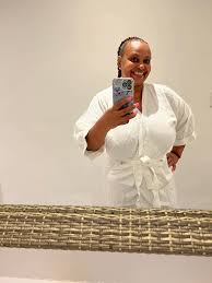 PSA: I'm NOT the club friend anymore!! I'm the SPA friend, the TRAVEL  friend, the BRUNCH friend, the let's make this MONEY TOGETHER friend! I'm  looking forward to meeting and connecting with