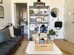 A Konmari Cleanse Allows This Couple To Live Comfortably In A Small Nyc Home Home Upper East Side Apartment Live Comfortably