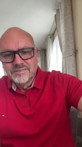 travel_with_bazz (@travel_with_bazz)