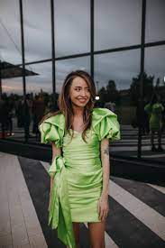 Maybe you would like to learn more about one of these? Nadya Dorofeeva Pokorila Derzkim Obrazom Na Viva Awards 2021 Nezhnoe Plate Pod Grubuyu Obuv