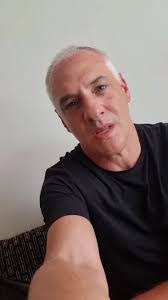 Lisa Calabro's Instagram, Twitter & Facebook