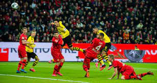 Hat schiedsrichter florian meyer den dortmundern ihr tor geklaut? Blutjunge Offensive Hummels Tor Serie Bvb De