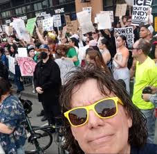 Remembering Sam Graves, a beloved radio personality in Indianapolis