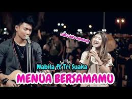 Menua Bersamamu Trisuaka Ft Nabila Lirik Live Akustik Pendopo Lawas Youtube Lagu Lirik Lirik Lagu