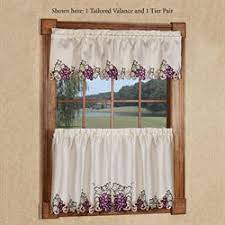 American country style curtains from park designs and other us designers in homespun checks, folk art art and log cabin patterns. Kitchen Curtains Window Treatments Touch Of Class
