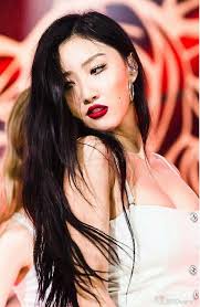 Pin By Nastya Fedorovich On Girls Posing In 2020 Mamamoo Hwasa Beauty