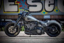 pin auf motorrad