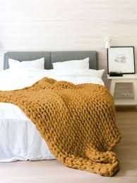 A wide variety of yellow bedspreads options are available to you, such as technics, material, and use. Sophisticaded Bedroom Ideas With Mustard Yellow Bedding Nina S Apartment