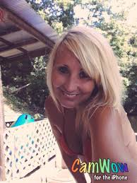 Amy Goshien's Instagram, Twitter & Facebook