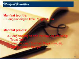 Manfaat penelitian secara teoritis berlatar dari tujuan penelitian varifikatif, untuk dapat mengecek teori yang sudah ada. Ppt Merumuskan Masalah Tujuan Dan Manfaat Penelitian Powerpoint Presentation Id 6315601