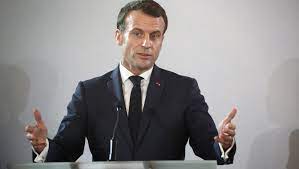 Mais réellement et selon le décret n° 658 daté du 03/07/2015 paru dans le journal officiel de la république tunisienne (jort), le salaire brut du président la république s'élève, depuis cette date, à 17.000 dt (soit 10 000 dinars de salaire mensuel et une prime de 7 mille dinars bruts). Emmanuel Macron Renonce A Sa Future Retraite De President De La Republique Midilibre Fr