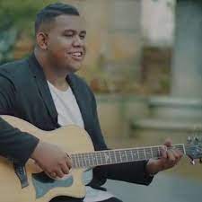 Lagu cinta luar biasa original. Stream Andmesh Kamaleng Cinta Luar Biasa Official By Fandy Dwi Listen Online For Free On Soundcloud