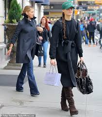 Rare Photo Of Tim Mcgraw And Faith Hill With Daughter Audrey Daily Mail Online