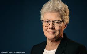 Adel und (Al)chemie: Anna, Kurfürstin von Sachsen, und ihre Verdienste um  die Pharmazie