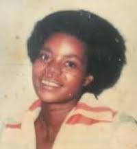 Hattie Lee's Instagram, Twitter & Facebook